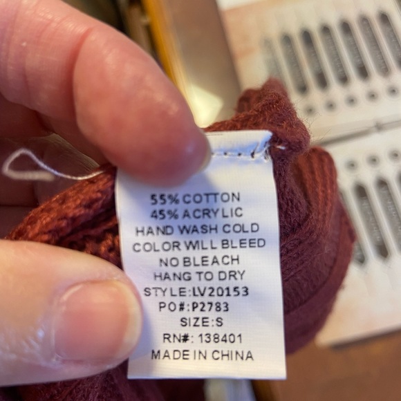 “Before you” sweater vest/short sleeve cardigan, “one size” - Picture 2 of 5